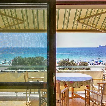 2 Bedroom Cozy In Alghero