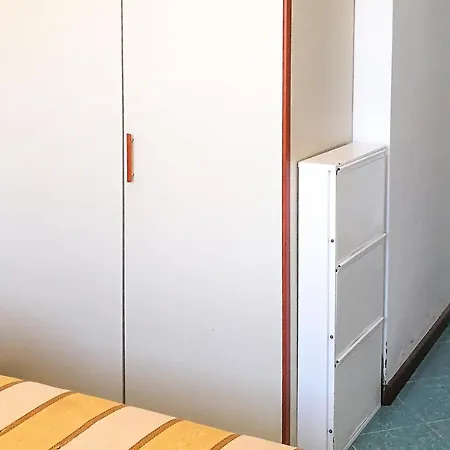 2 Bedroom Cozy In Альгеро